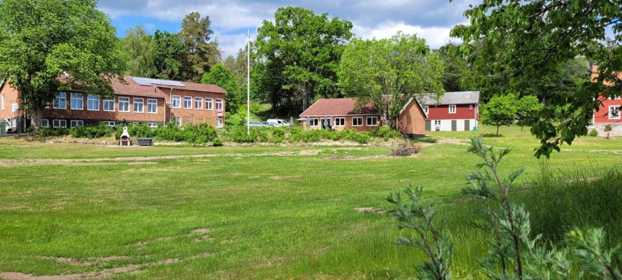 Skeppsgarden B&B Валдемарсвик Екстериор снимка